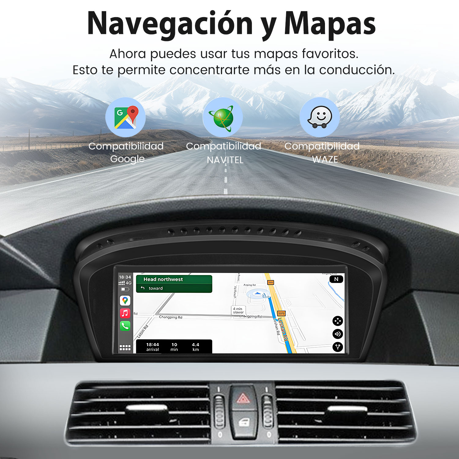 Interior de un auto con pantalla de navegación frente a montañas.