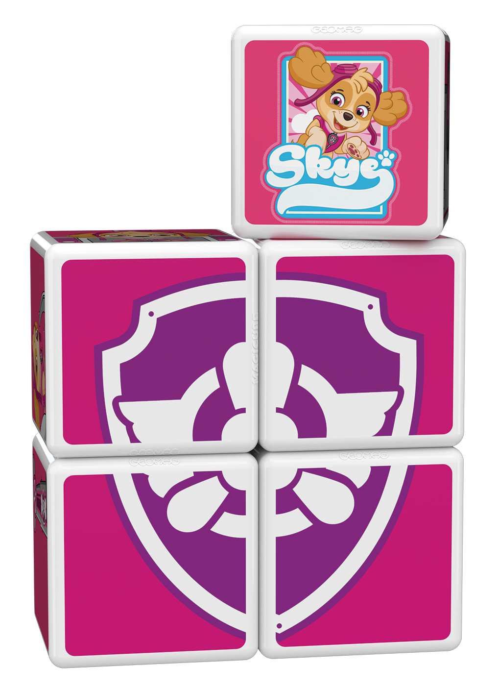 Vier weiße Spielwürfel bilden ein Quadrat mit Paw Patrol Skye und dem Abzeichen.