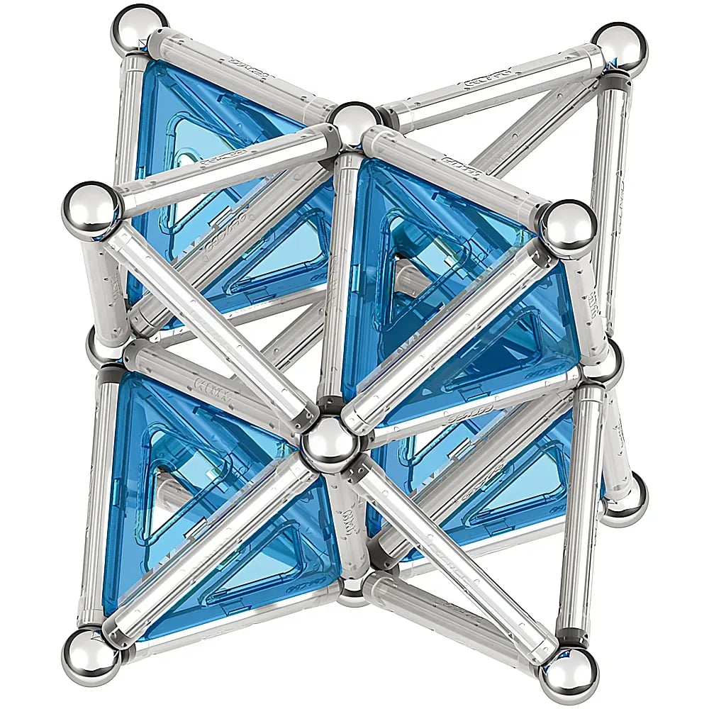 Ein geometrisches 3D-Modell aus Metallstäben, silbernen Kugeln und blauen transparenten Platten auf weißem Grund.