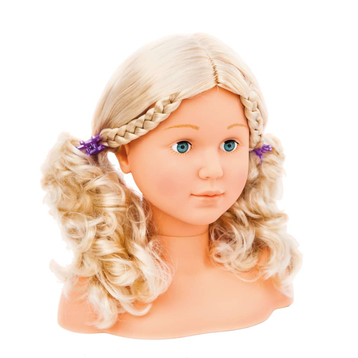 Tête à coiffer avec cheveux blonds, tresses et yeux bleus sur fond blanc.