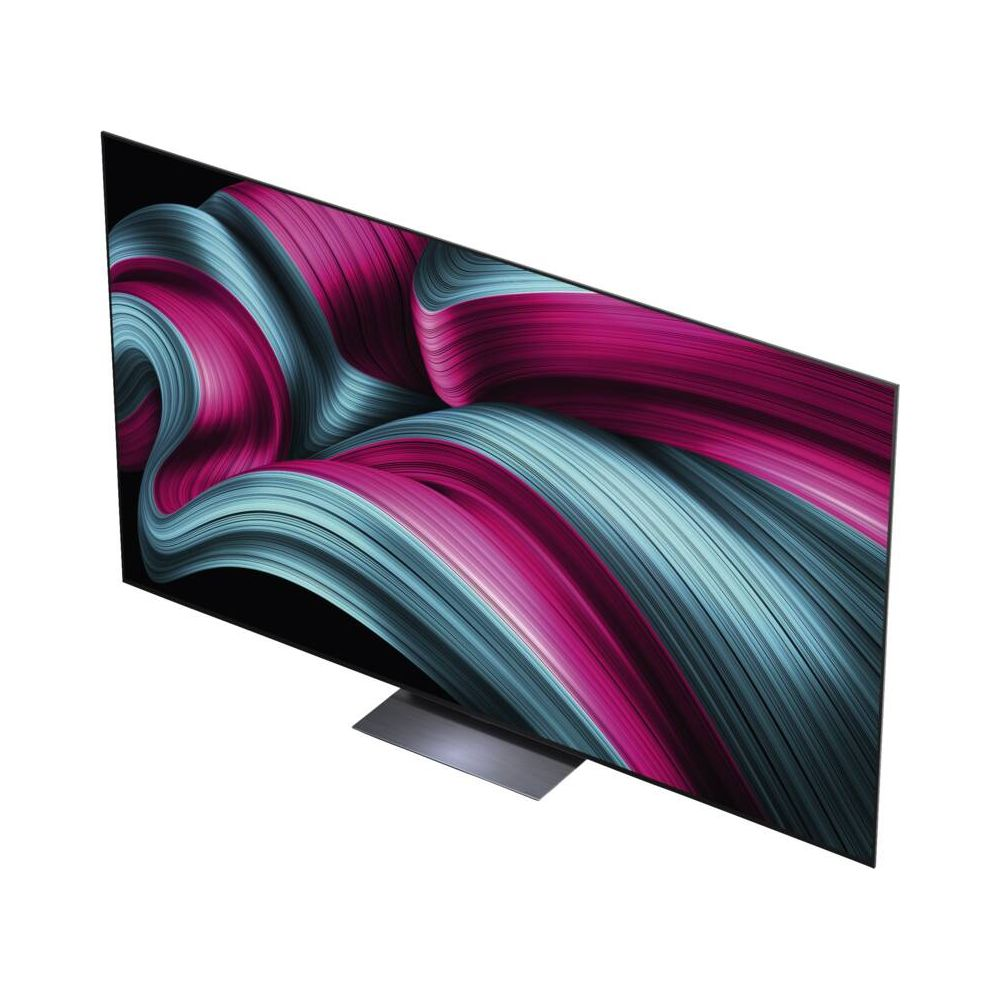 Un televisore elegante con supporto mostra un motivo astratto di linee vorticose rosa e blu sullo schermo.