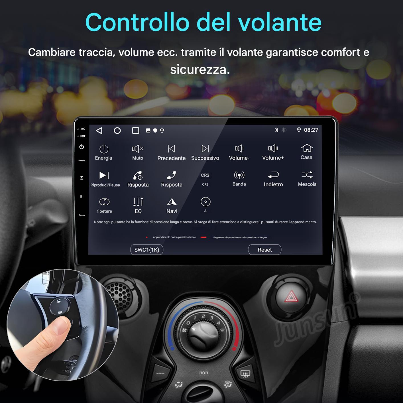 Display per auto con impostazioni di controllo al volante di notte.