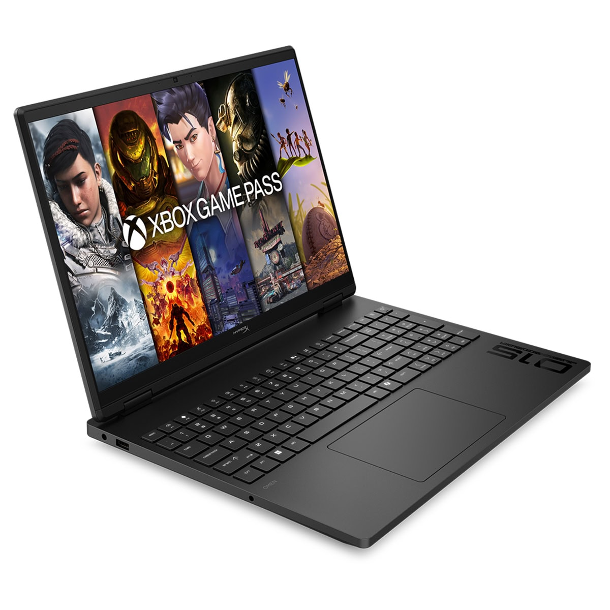 Siyah bir dizüstü bilgisayar, beyaz arka planda ekranında Xbox Game Pass gösteriyor.