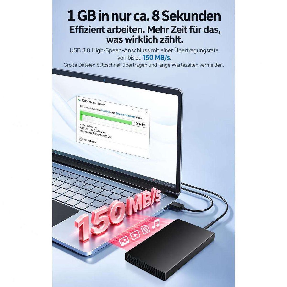 Laptop mit angeschlossener externer Festplatte, die Dateiübertragung zeigt 150 MB/s an.