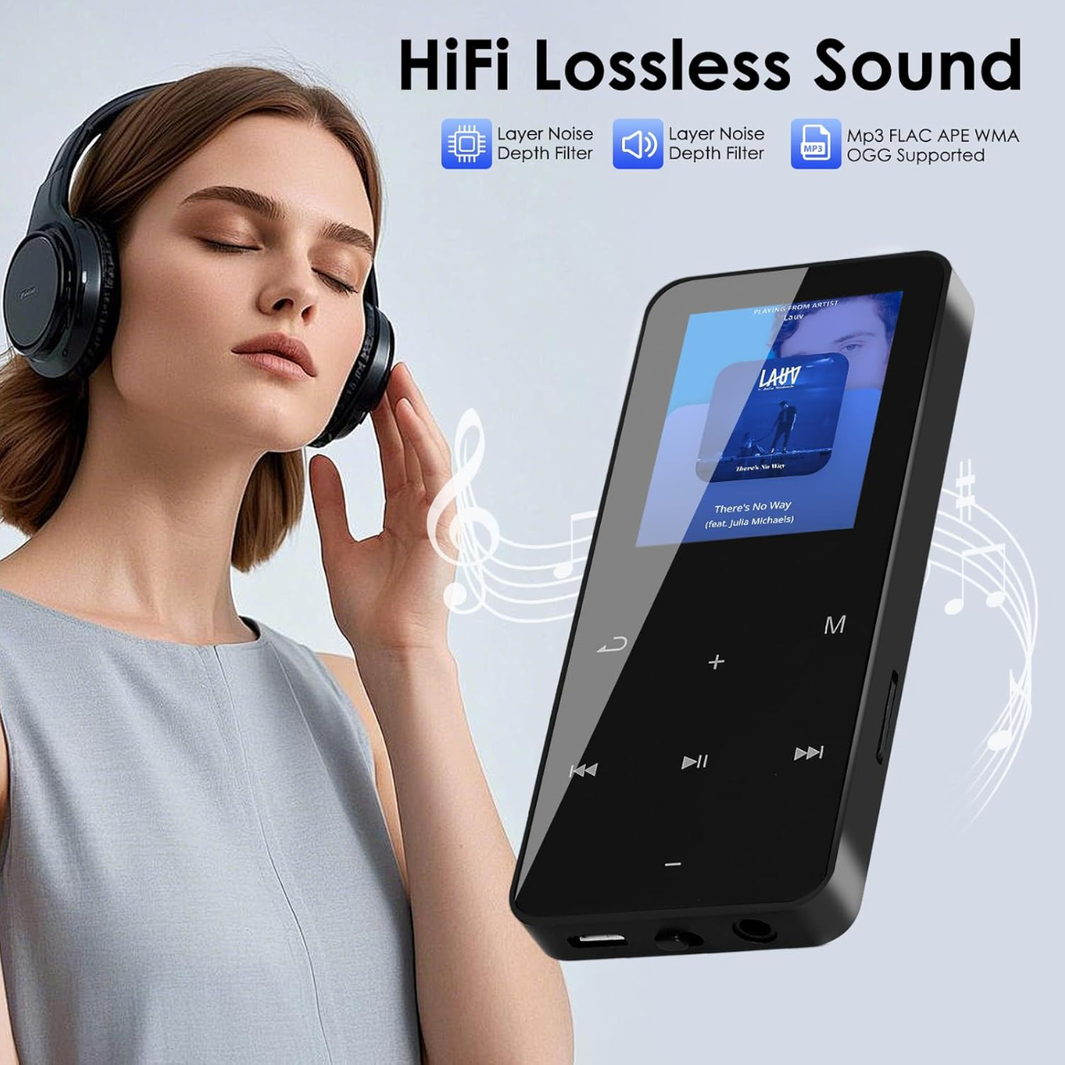 Eine Frau hört mit Kopfhörern Musik von einem digitalen Player mit Hifi-Sound.