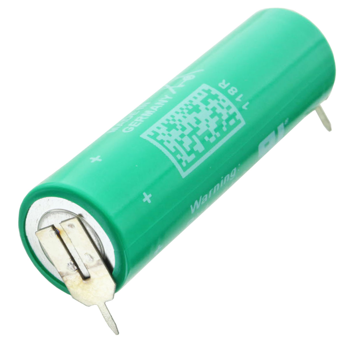Grüne zylindrische Li-Ionen-Batterie mit Metallkontakten auf weißem Hintergrund.