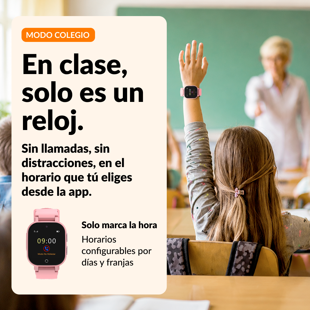 Una niña en el aula levanta la mano con un smartwatch rosa, junto a texto publicitario en español.
