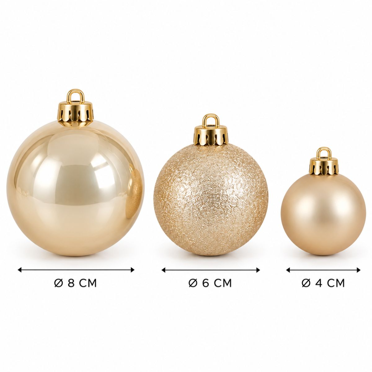 Trois boules de Noël dorées de tailles différentes, 8 cm, 6 cm et 4 cm, avec des capuchons dorés sur fond blanc.