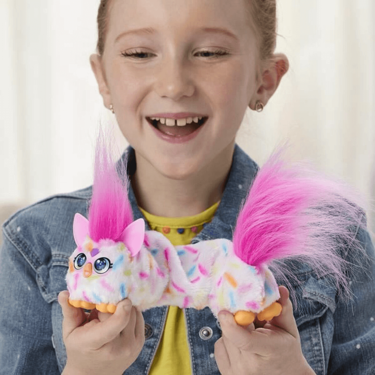 Juguete electrónico - HASBRO Berry-Cup-Cake, Furblets, 11,4 cm, 6 año(s), Plástico, felpa de algodón