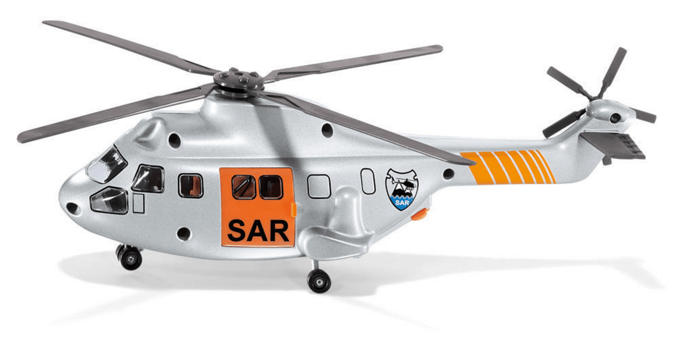 Un helicóptero de juguete SAR plateado con detalles naranjas y rotores negros sobre fondo blanco.
