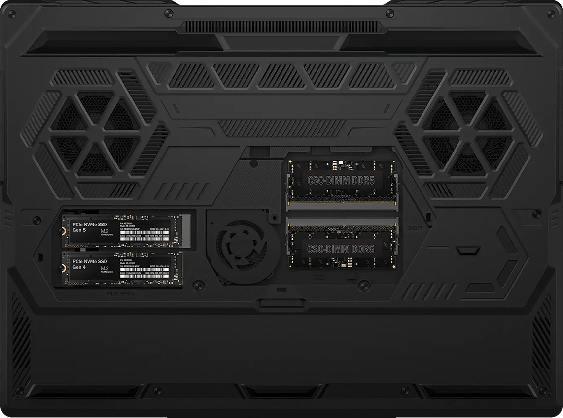 İki SSD ve iki DDR5 bellek modülü gösteren siyah dizüstü bilgisayarın açılmış alt kasası.