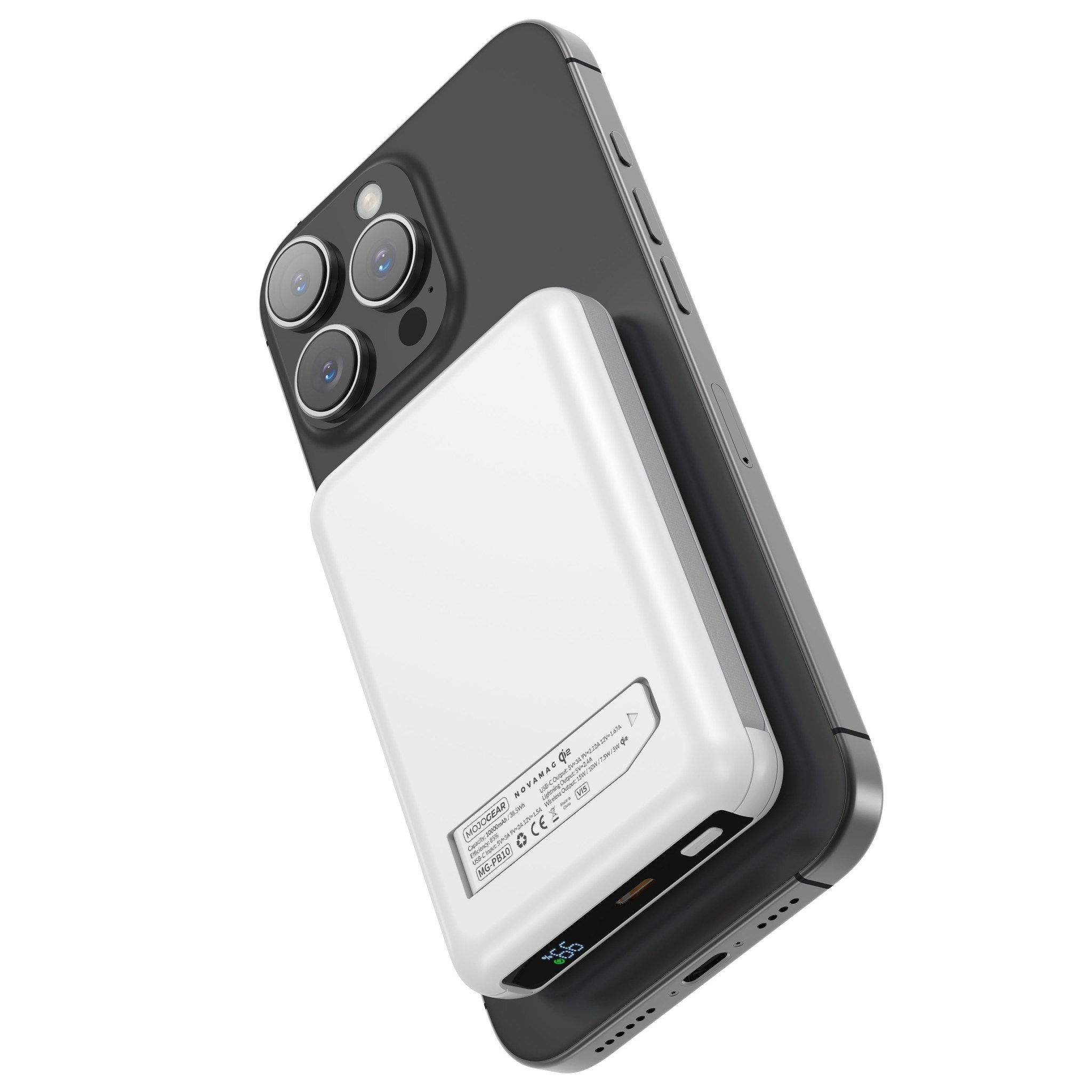 Eine weiße Powerbank ist magnetisch an der Rückseite eines grauen Smartphones mit drei Kameras befestigt.