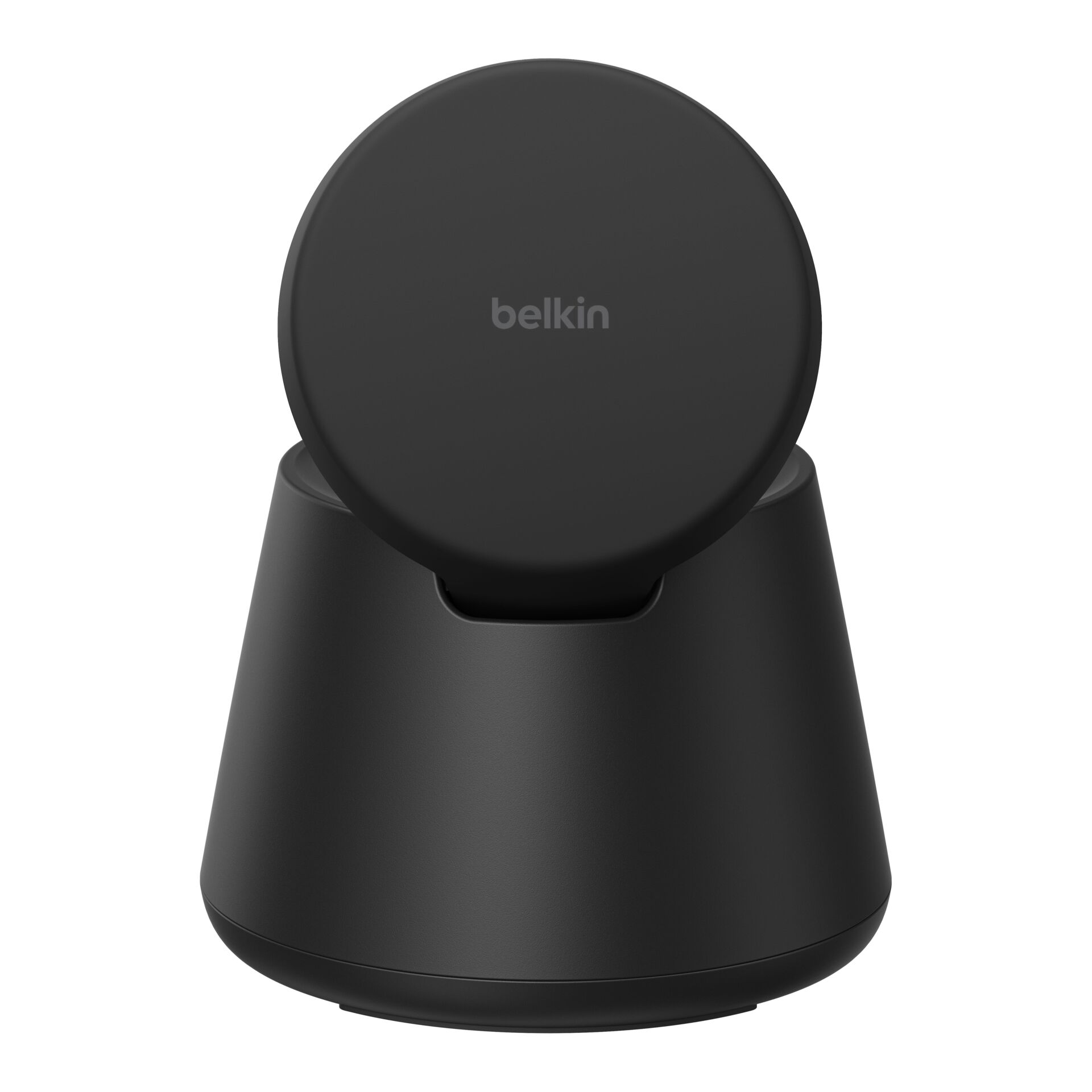 Base di ricarica wireless nera con logo Belkin su sfondo chiaro.