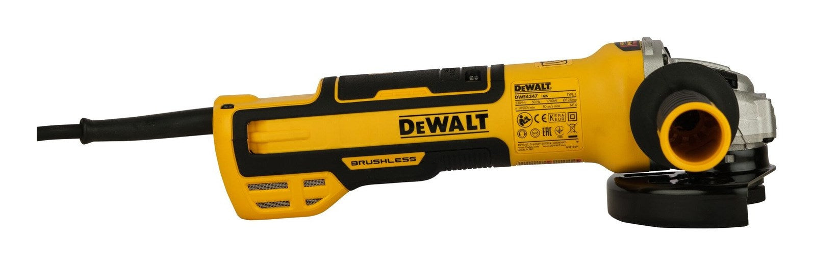 Amoladora angular DeWalt amarilla y negra con cable de alimentación y mango lateral sobre fondo blanco.