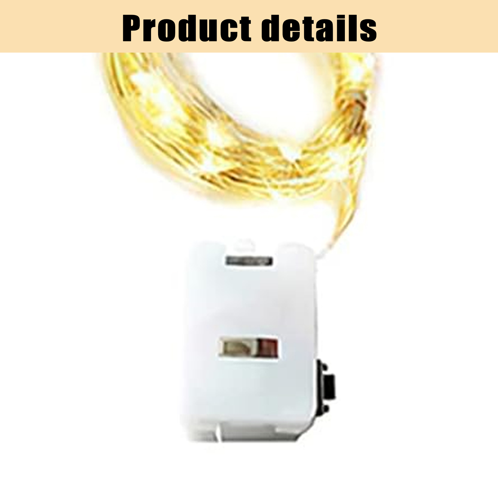 Eine Lichterkette mit warmweißen LEDs und einem weißen Batteriegehäuse auf weißem Hintergrund.