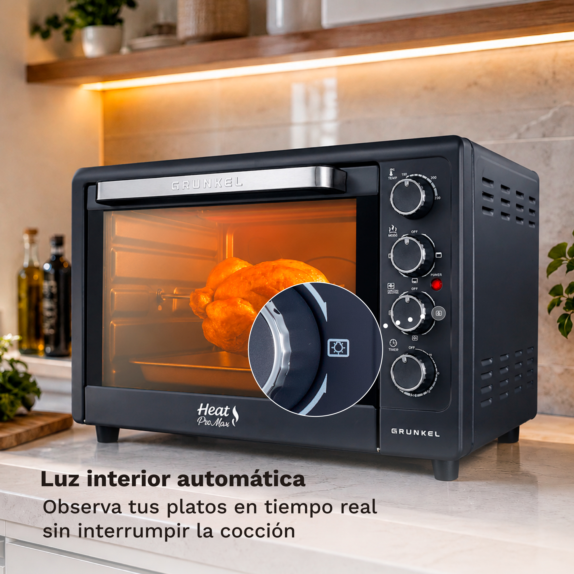 Un horno de sobremesa negro con un pollo asado dentro y un círculo que muestra un primer plano de un mando.
