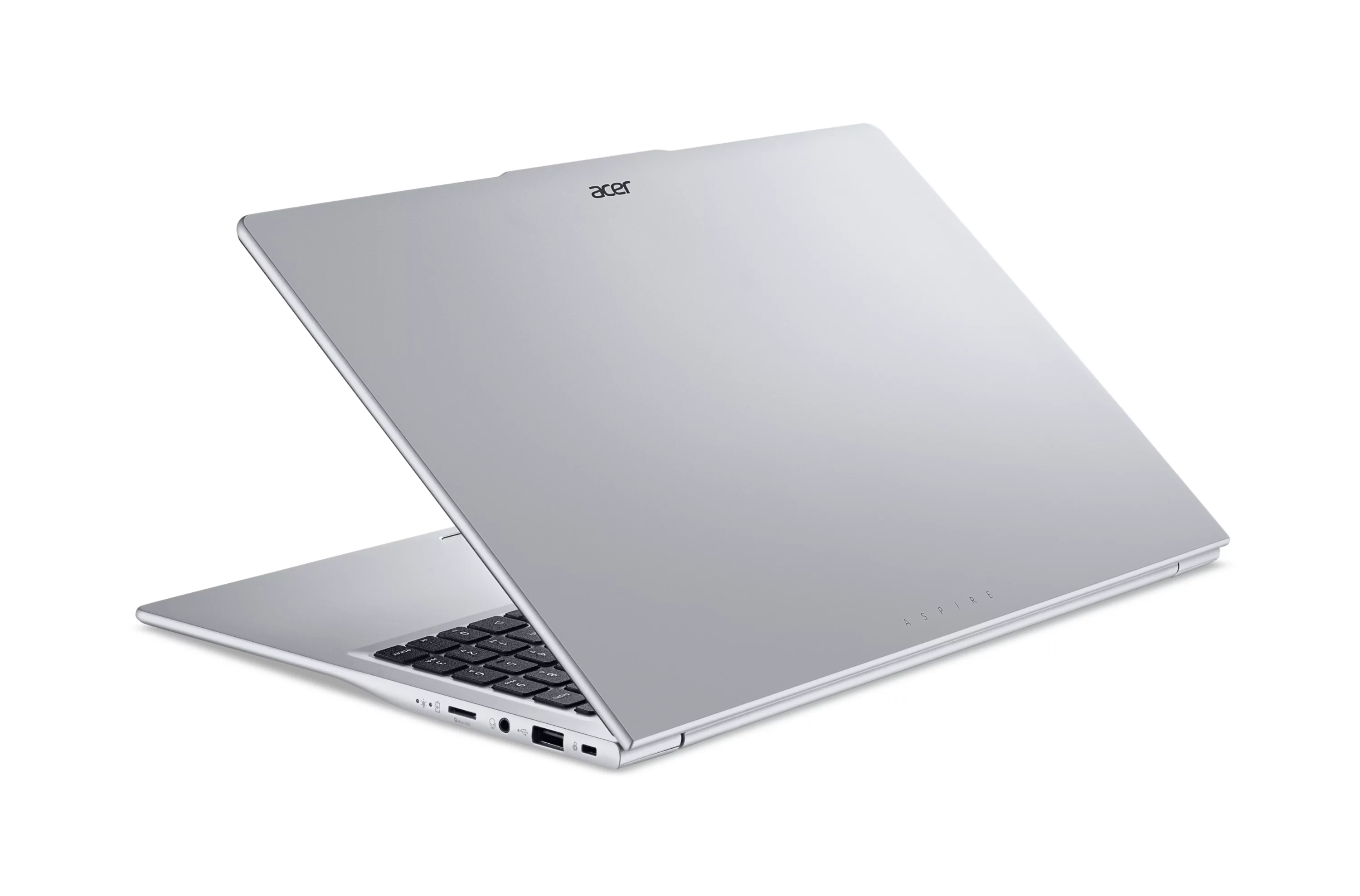 Ein silberner Acer Aspire Laptop auf weißem Hintergrund, von schräg hinten rechts mit Anschlüssen und Tastatur.
