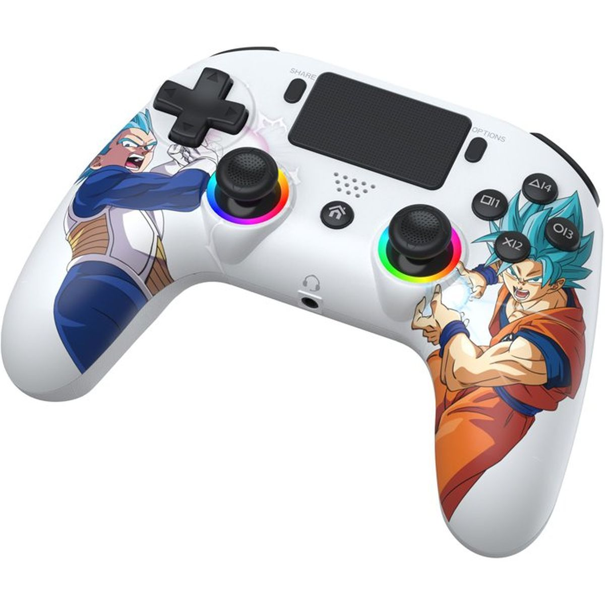 Ein weißer Controller mit Dragon Ball Figuren Vegeta und Goku sowie bunten LED-Ringen um die Analog-Sticks.