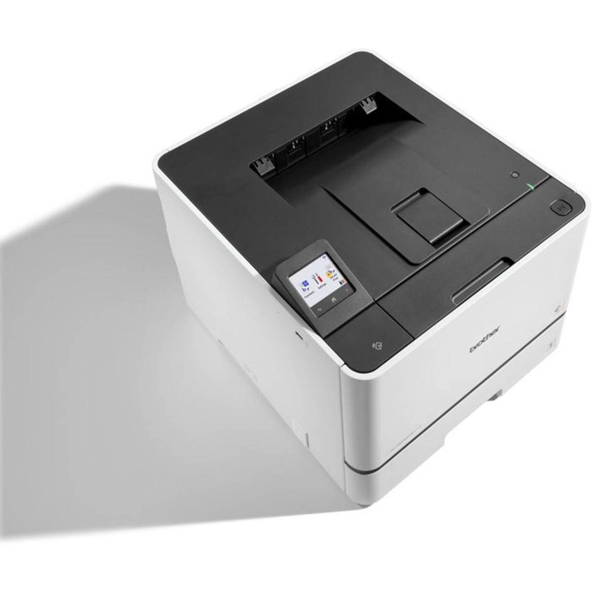 Ein weiß-schwarzer Brother-Laserdrucker vor weißem Hintergrund, aus hoher Perspektive mit weichem Schatten.