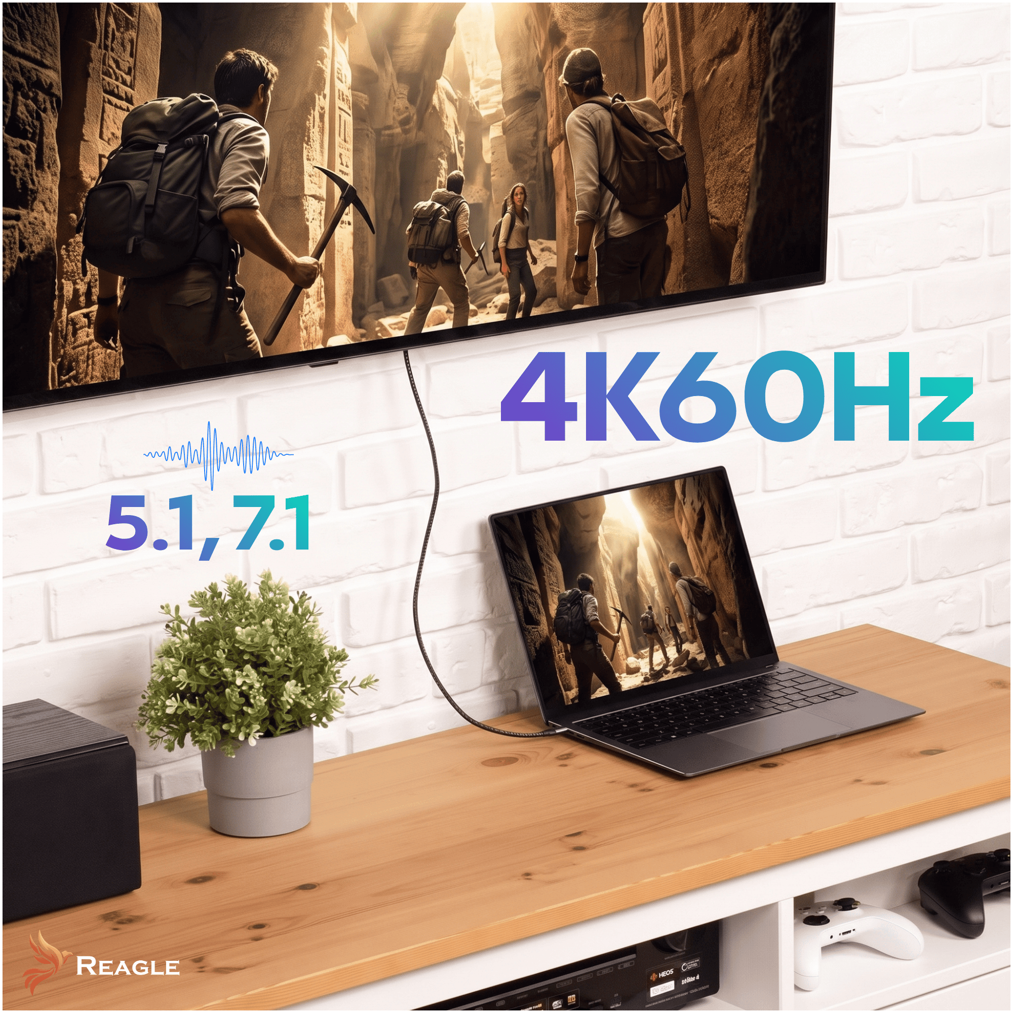 Laptop połączony z telewizorem przedstawia poszukiwaczy przygód w kanionie, z tekstem 4K60Hz i 5.1, 7.1.