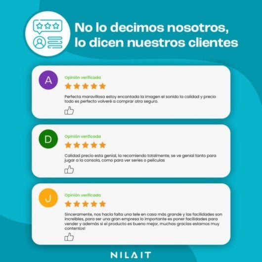 Grafica blu con tre recensioni di clienti verificate con cinque stelle su sfondo bianco.