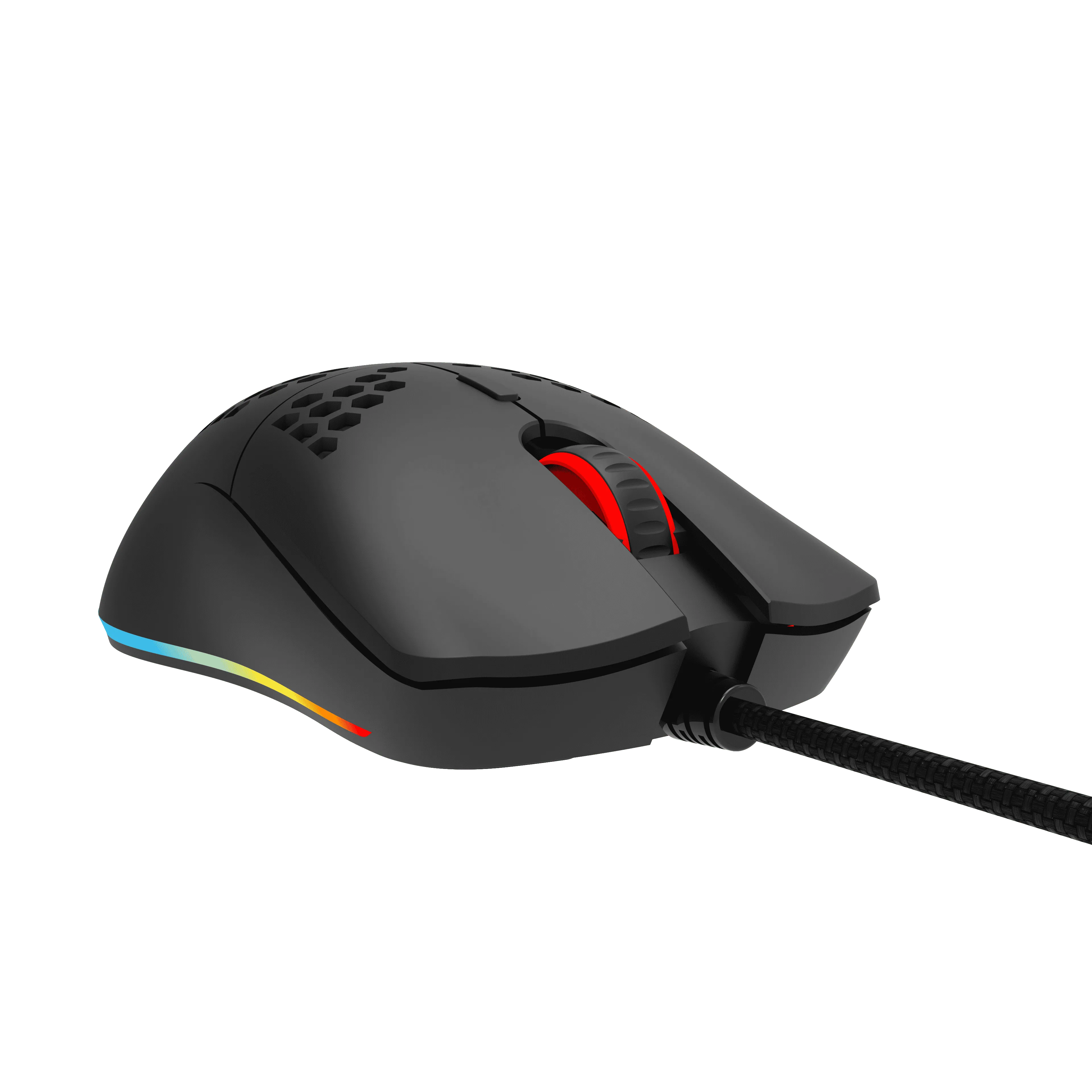 Siyah arka plan üzerinde petek desenli, kırmızı kaydırma tekerlekli ve RGB ışık şeritli siyah oyun faresi.