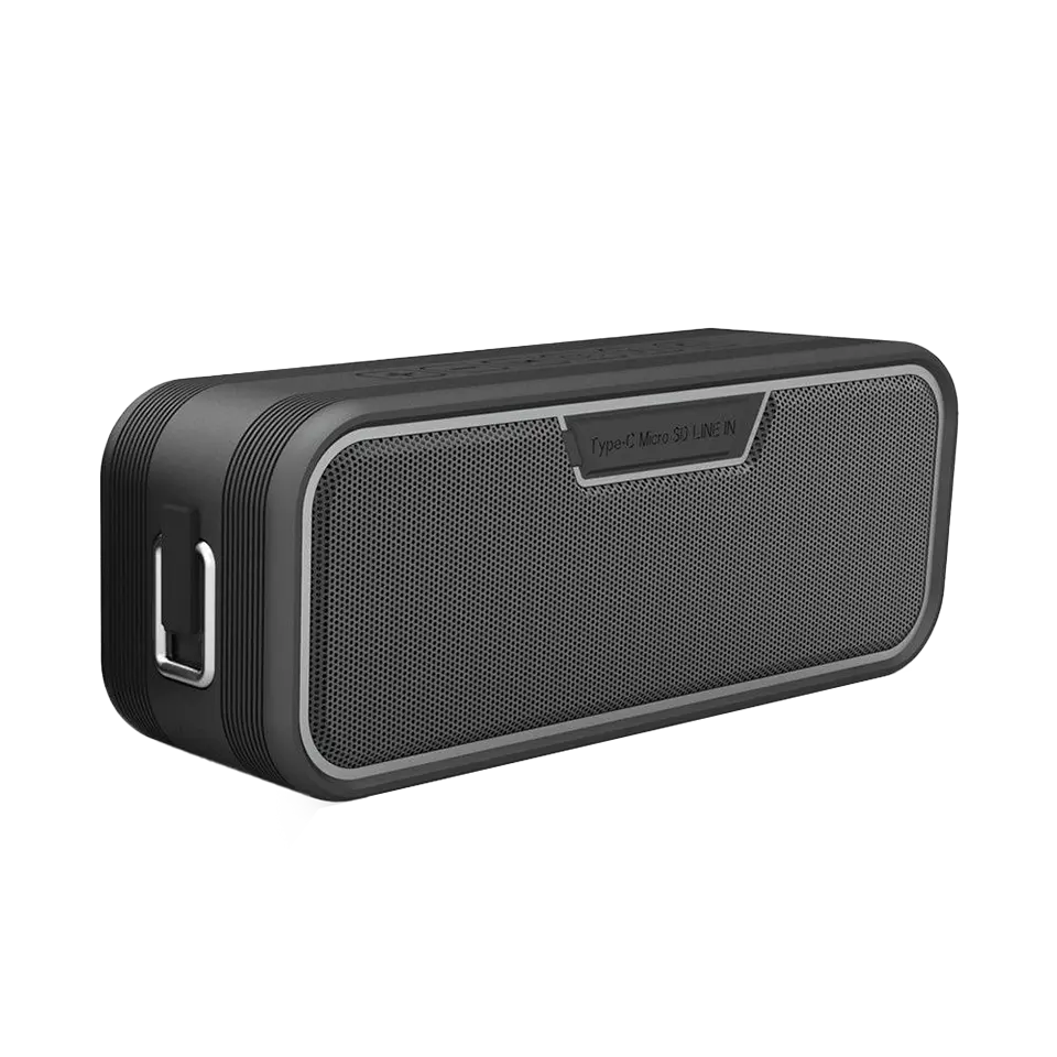 Ein rechteckiger schwarzer Bluetooth-Lautsprecher mit Stoffgitter und silberner Umrandung vor schwarzem Hintergrund.