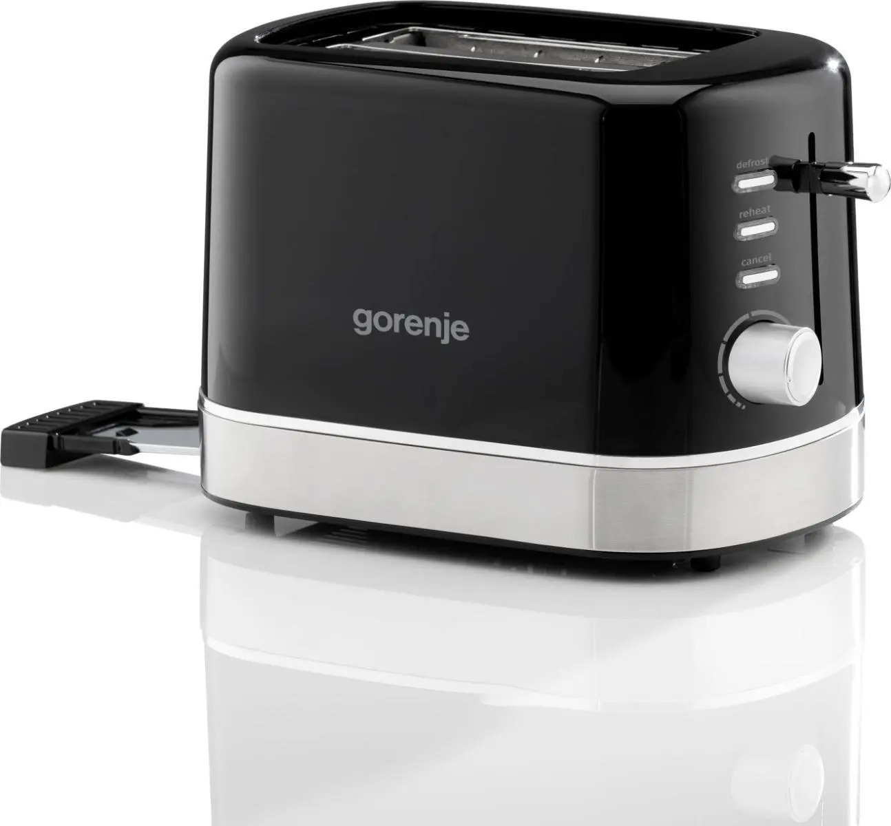 Czarny tostera Gorenje ze srebrnymi elementami sterującymi i tacką na okruchy.