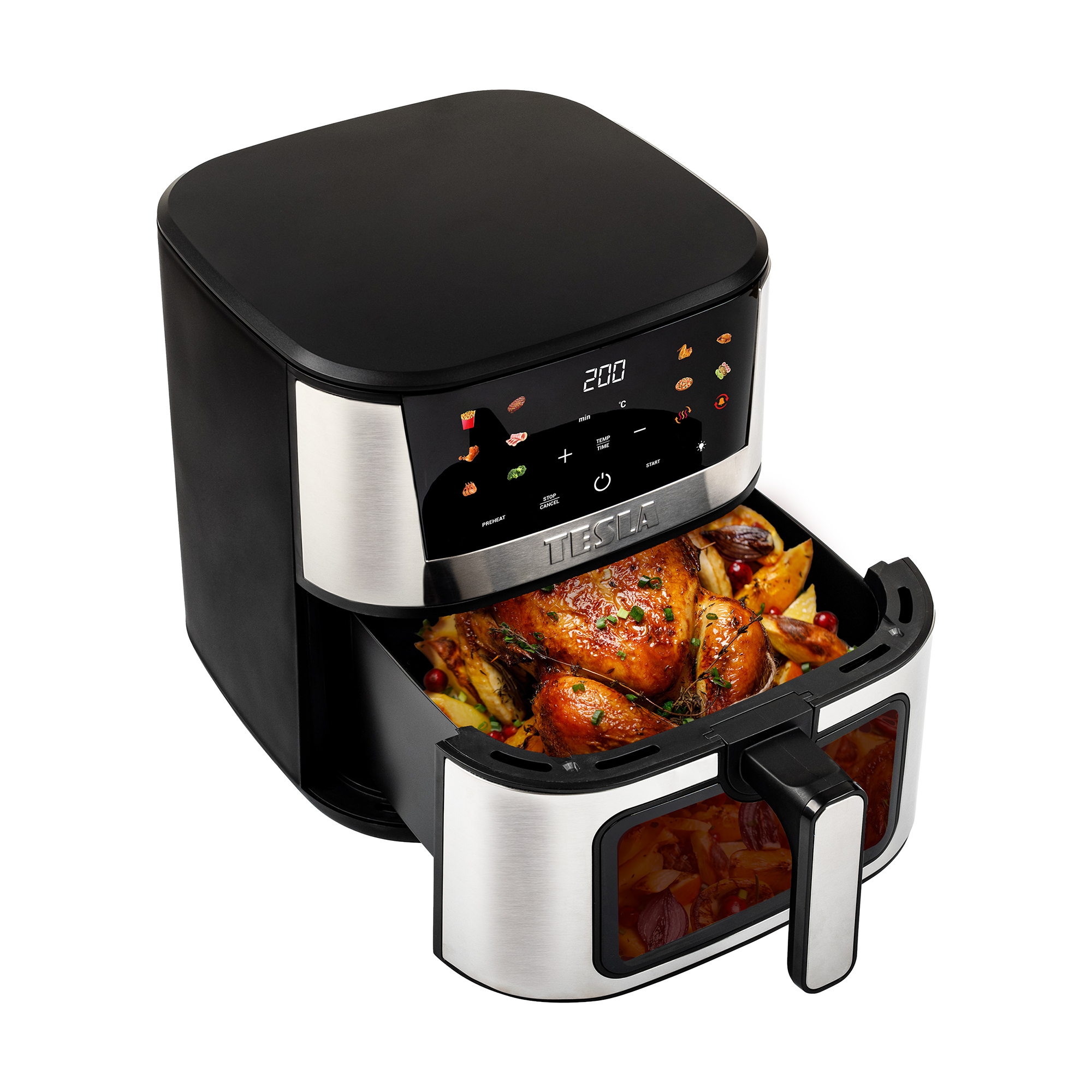 Una friggitrice ad aria nera e argento con il cassetto aperto che mostra un pollo intero arrosto e patate.
