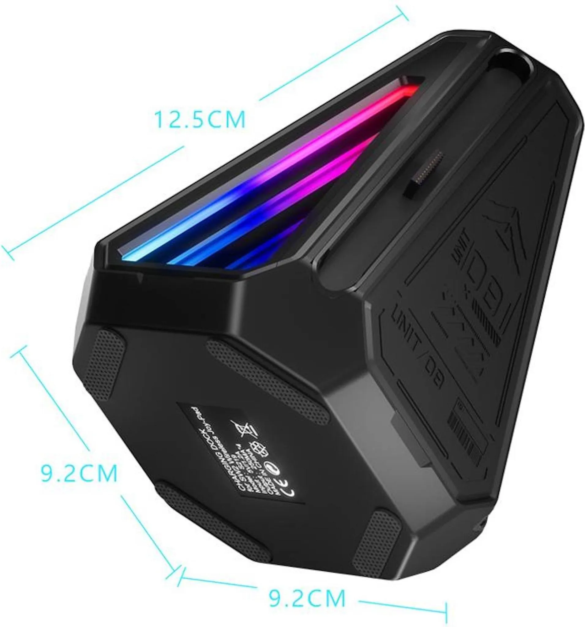 Schwarze Gaming-Ladestation mit RGB-Beleuchtung und Maßangaben.