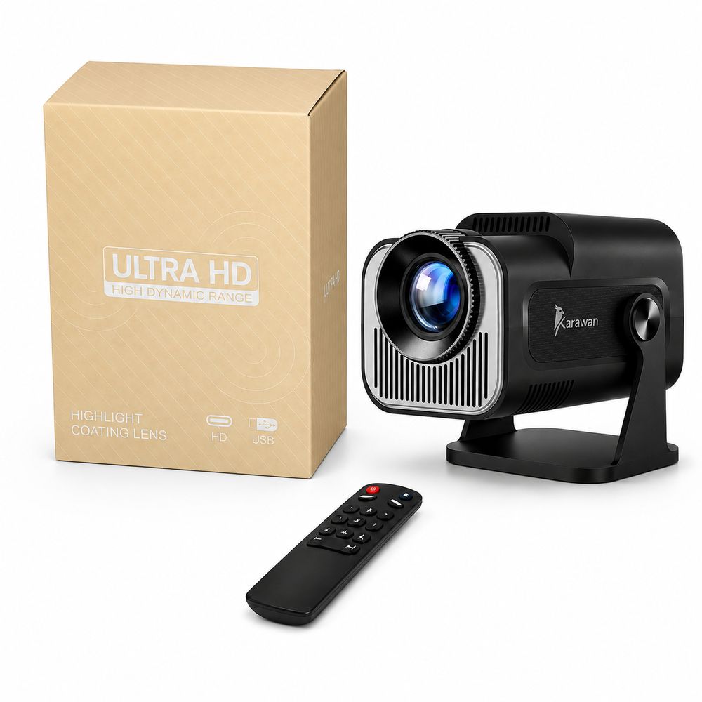 Un proyector negro, su caja de cartón marcada Ultra HD y un control remoto sobre una superficie blanca.