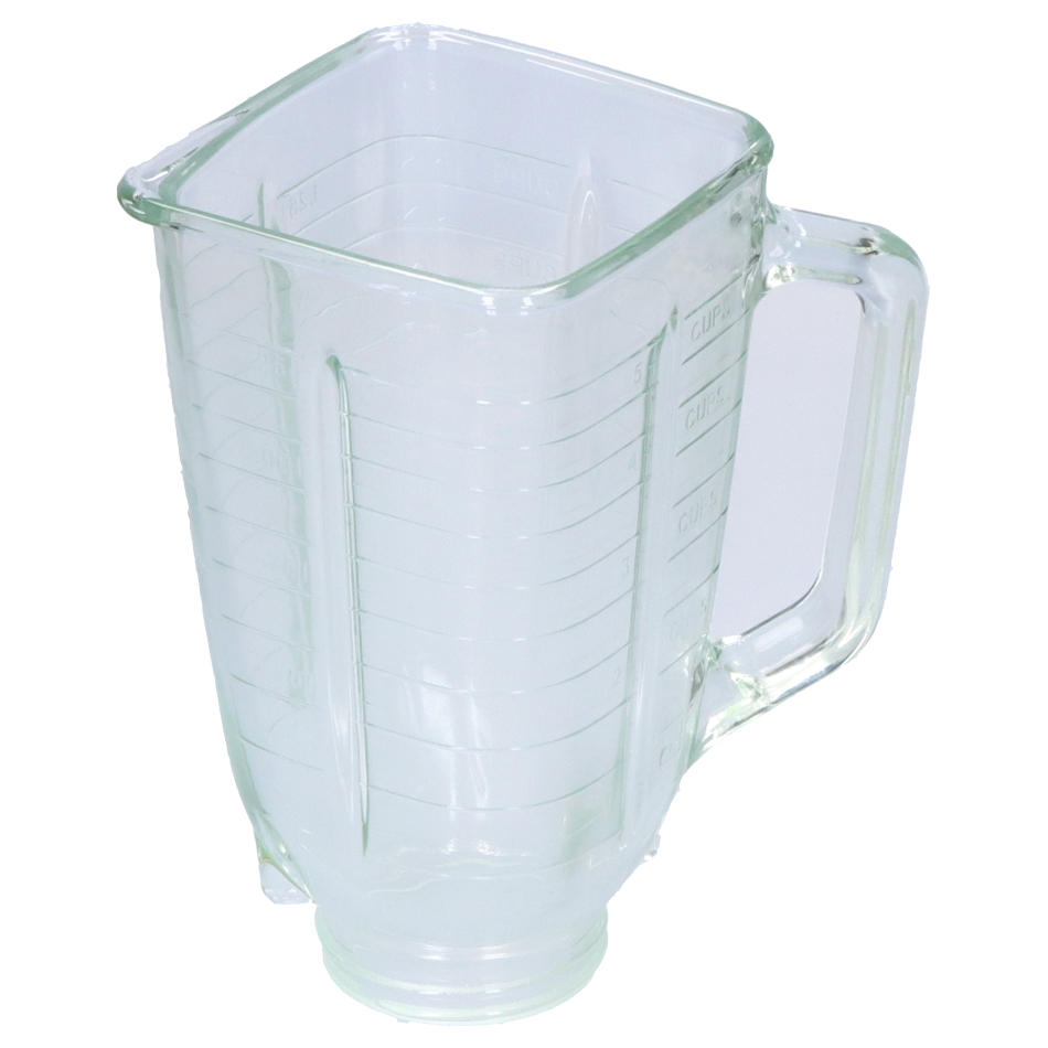 Un vaso de licuadora de vidrio transparente con marcas de medida y asa sobre fondo blanco.