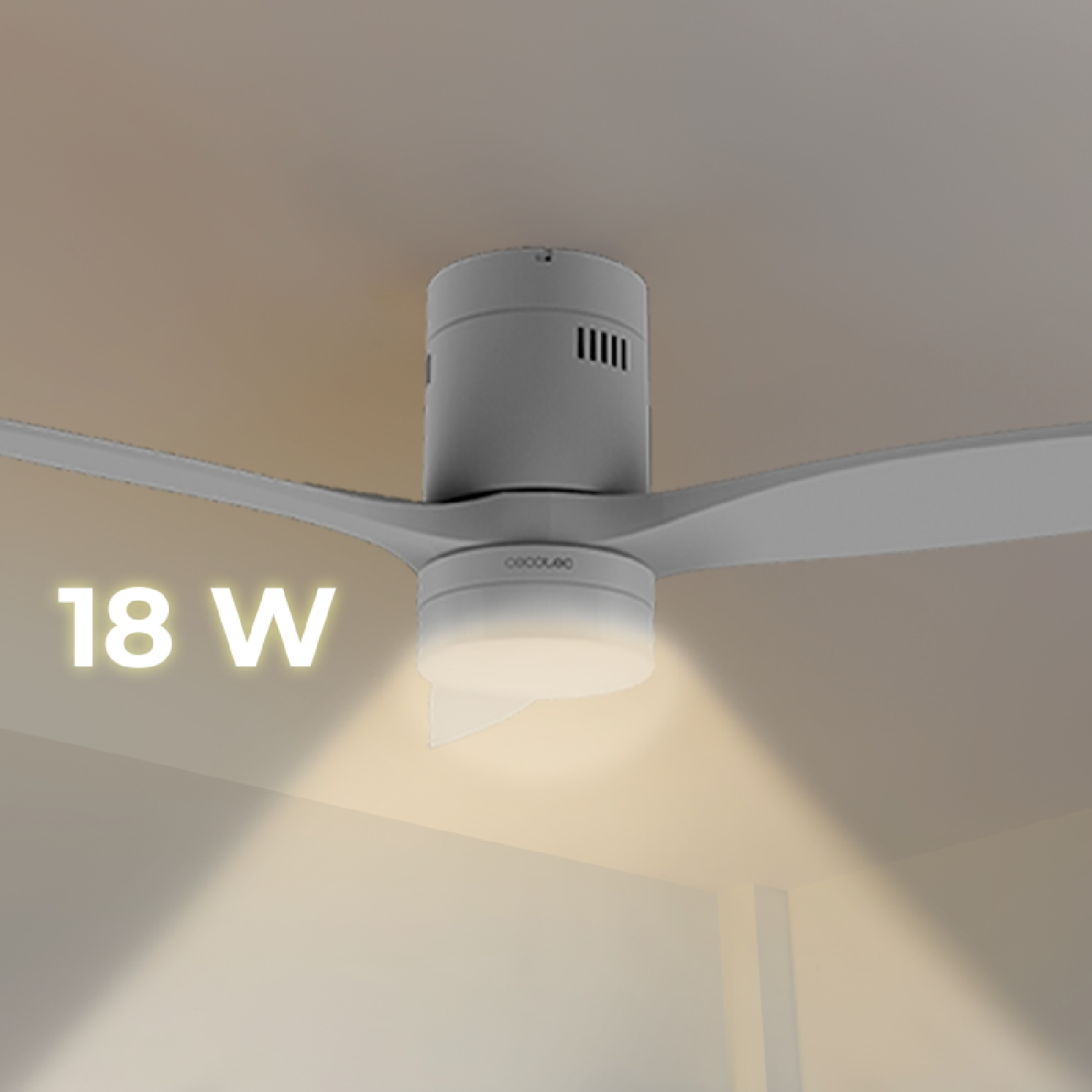 Un ventilador de techo gris moderno con luz integrada de 18W que emite un brillo cálido hacia abajo.