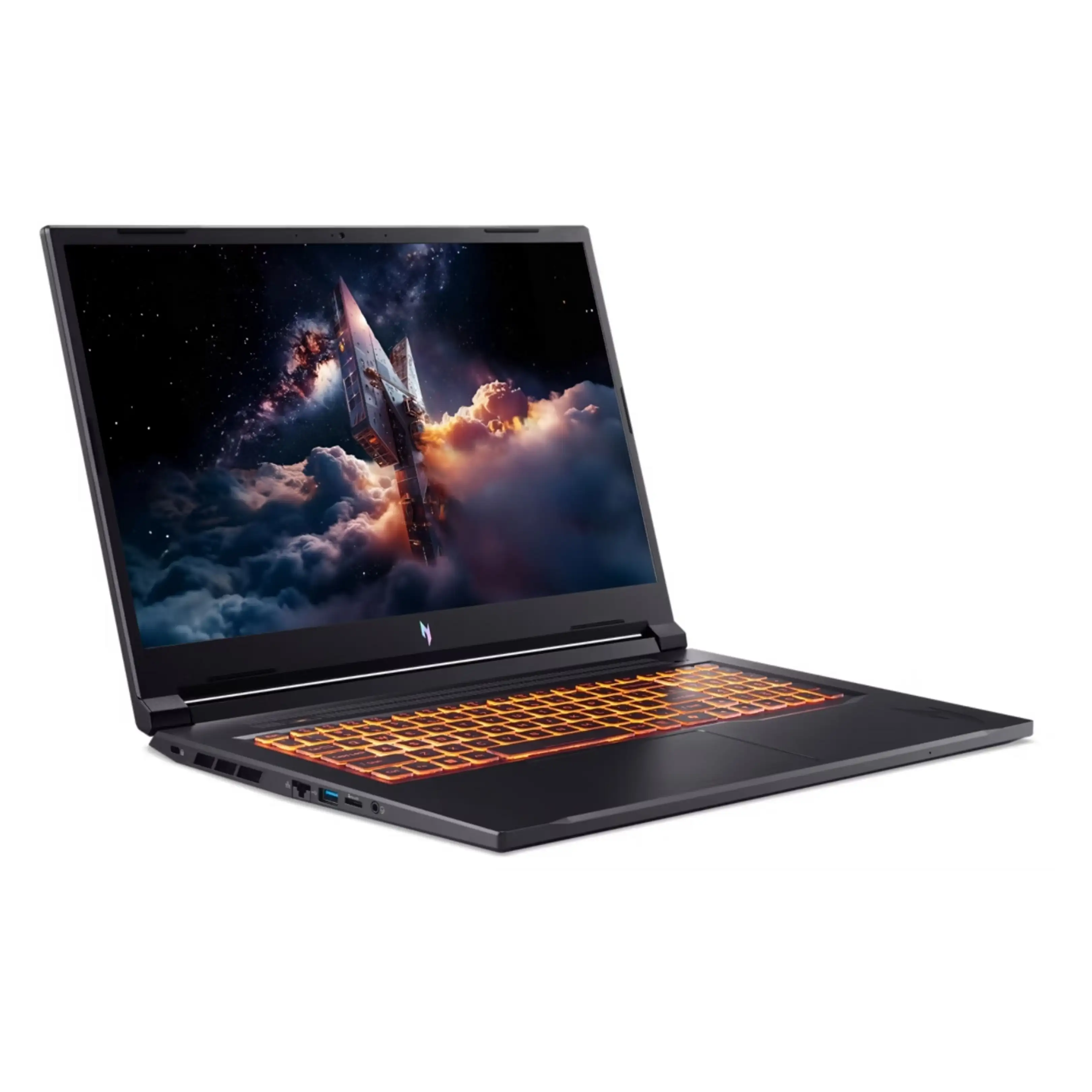 Un laptop da gioco nero con tastiera retroilluminata arancione mostra un'astronave in una nebulosa.