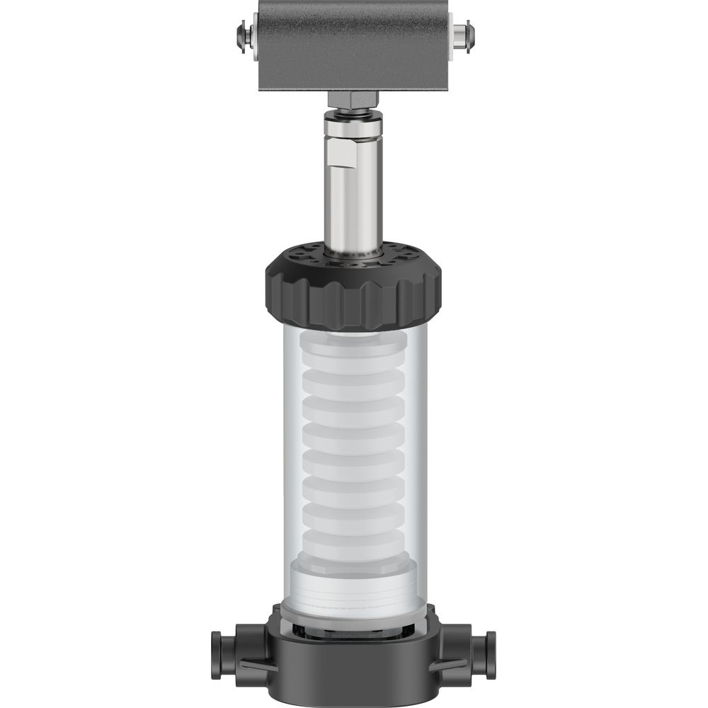 Een cylindrisch mechanisch apparaat met metalen en zwarte plastic onderdelen tegen een witte achtergrond.