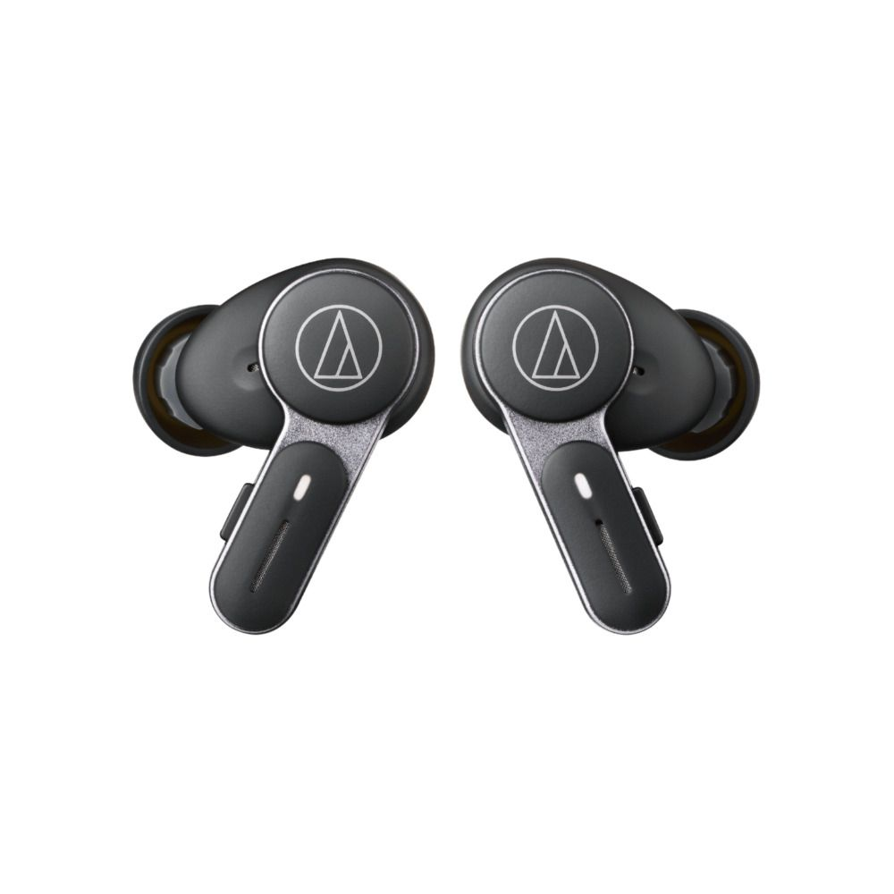 Due auricolari wireless neri con steli argentati e loghi circolari su uno sfondo bianco.