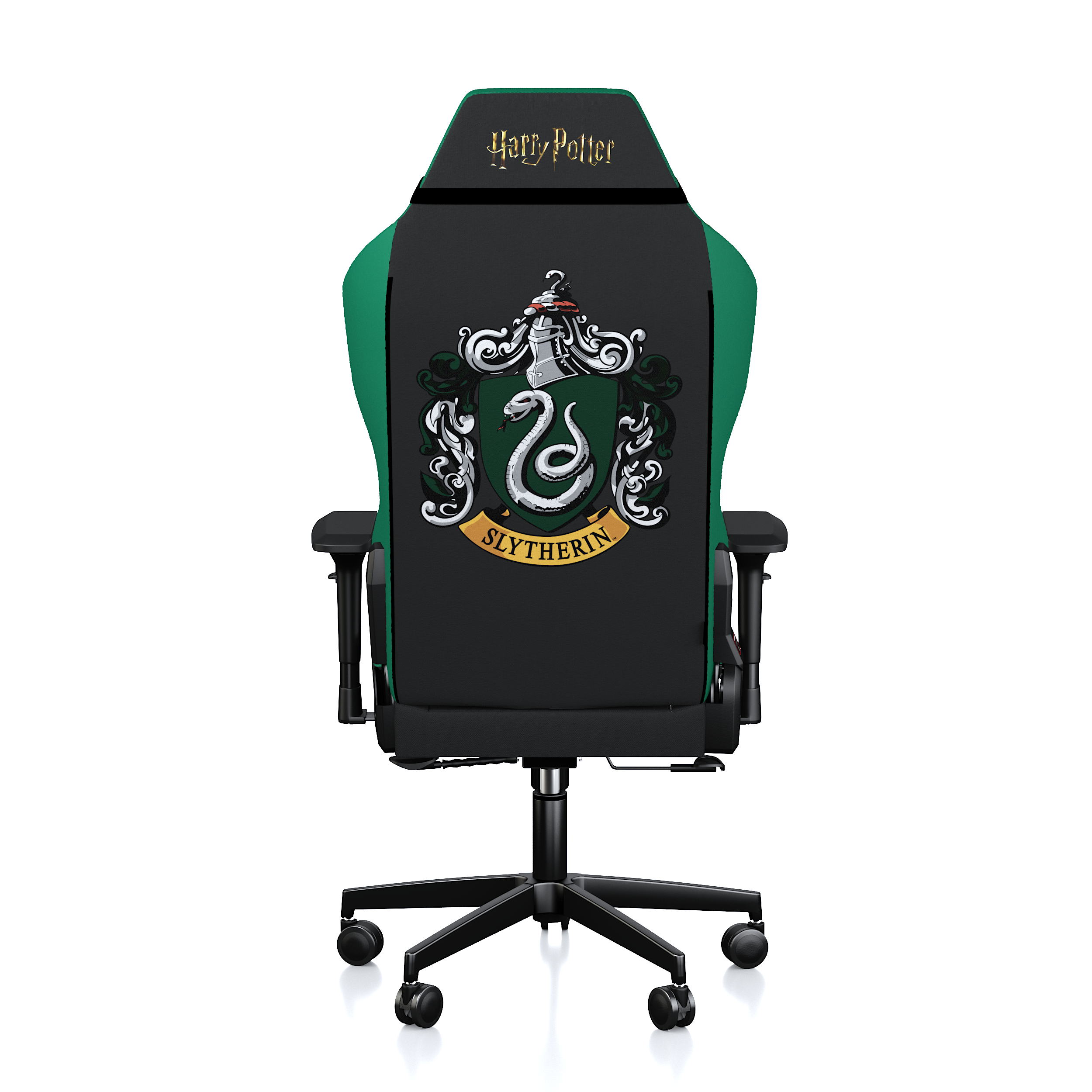 Sırtında bina arması ve yazısı olan siyah ve yeşil Harry Potter Slytherin oyuncu koltuğu.
