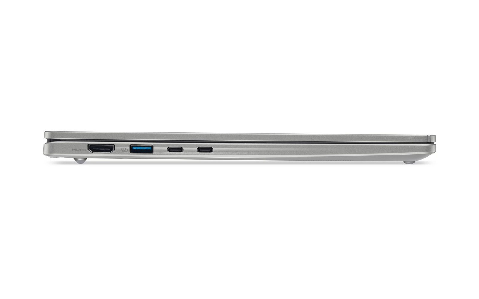 Vista laterale di un laptop argentato sottile che mostra porte tra cui HDMI, USB e USB-C su sfondo bianco.