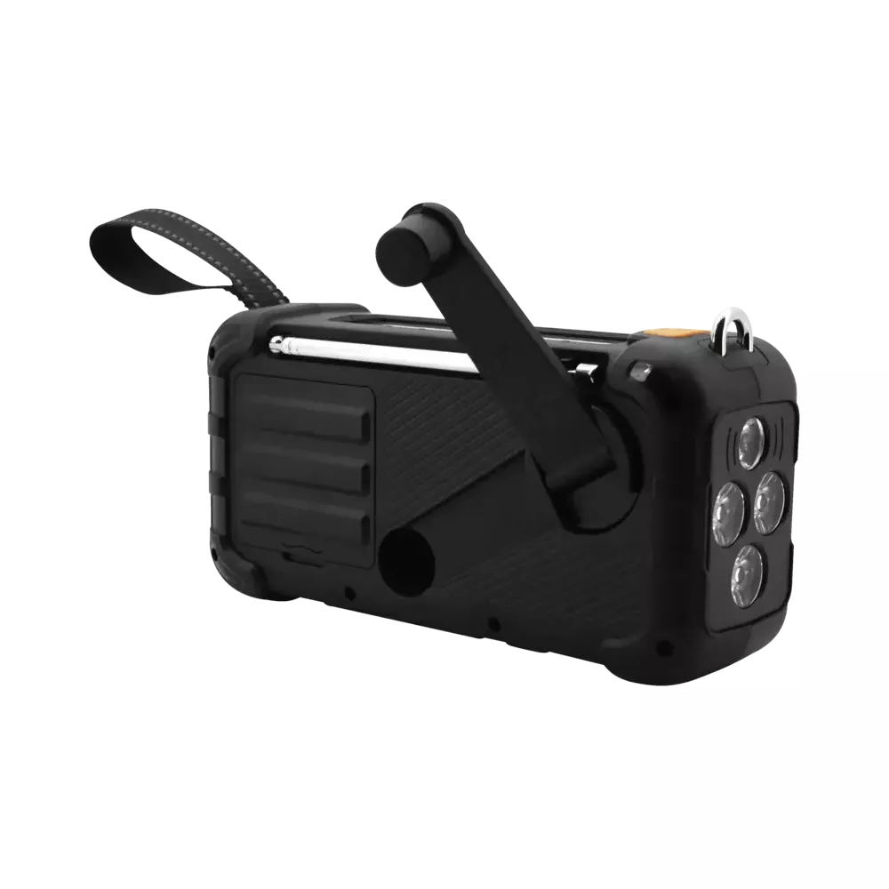 Schwarzes Notfallradio mit Handkurbel, integrierter Taschenlampe mit vier LEDs und Umhängeband vor schwarzem Hintergrund.