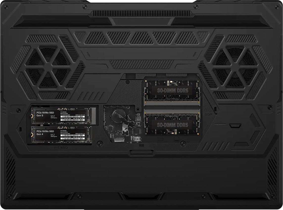 İki NVMe SSD ve iki SO-DIMM DDR5 RAM yuvası gösteren siyah dizüstü bilgisayar içi.