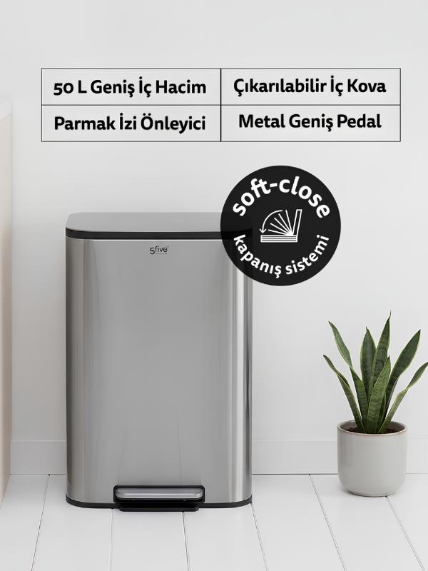 Üstünde metin kutuları ve beyaz zeminde saksı bitkisi olan gümüş renkli bir pedal çöp kovası.