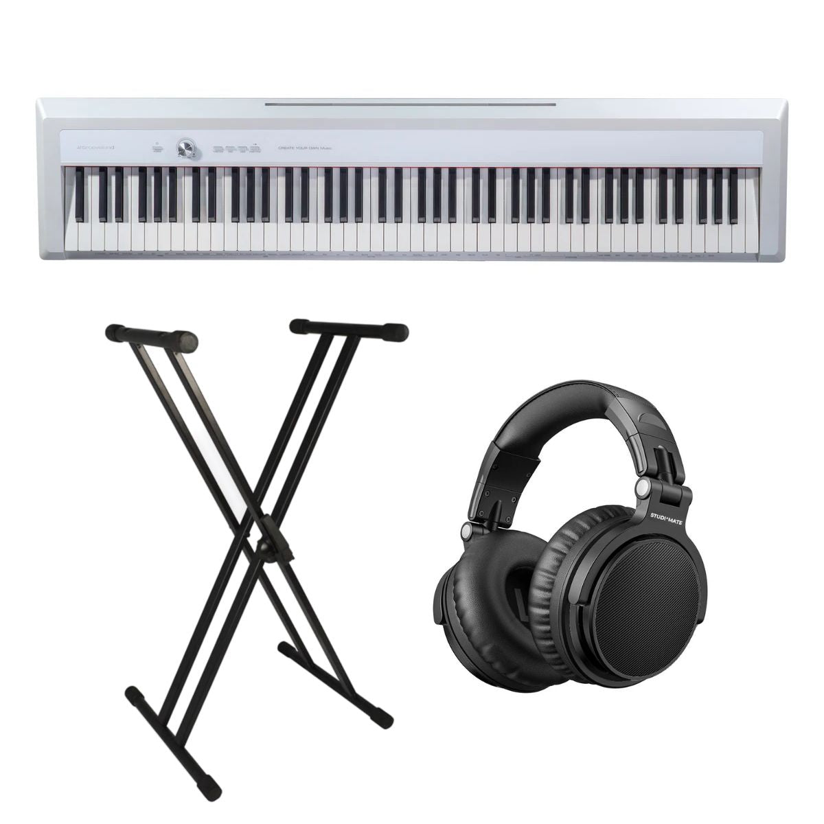 Ein weißes Digitalpiano mit einem schwarzen X-Ständer und schwarzen Kopfhörern auf weißem Hintergrund.