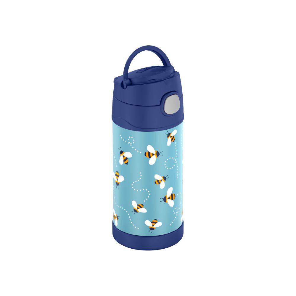 Blaue Trinkflasche für Kinder mit Bienenmuster und Tragegriff auf weißem Hintergrund.