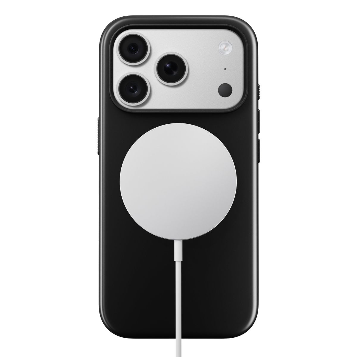Ein schwarzes Smartphone mit drei Kameras wird kabellos mit einem weißen runden MagSafe-Ladegerät geladen.
