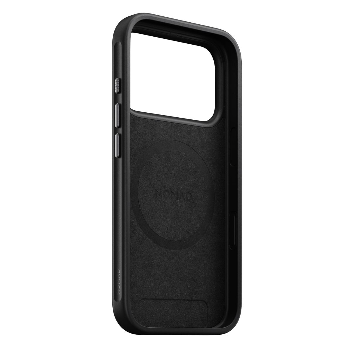 Schwarze Nomad Handyhülle mit MagSafe-Logo im Innenbereich und Knöpfen an der Seite.
