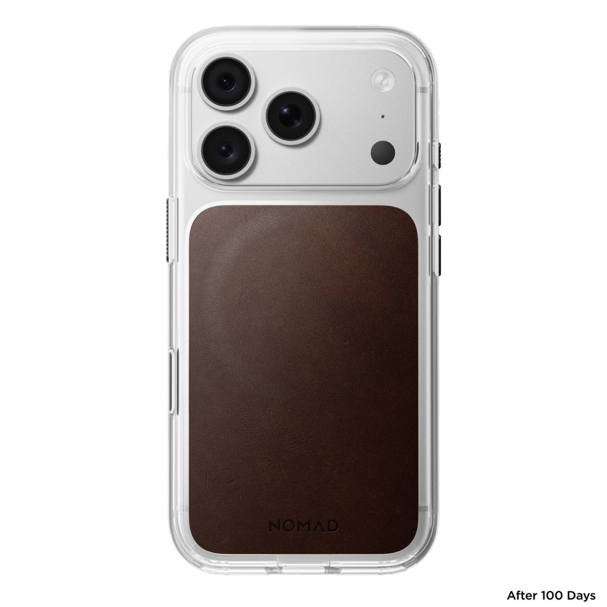 Parte trasera de un smartphone en funda transparente con inserción de cuero marrón y tres cámaras.