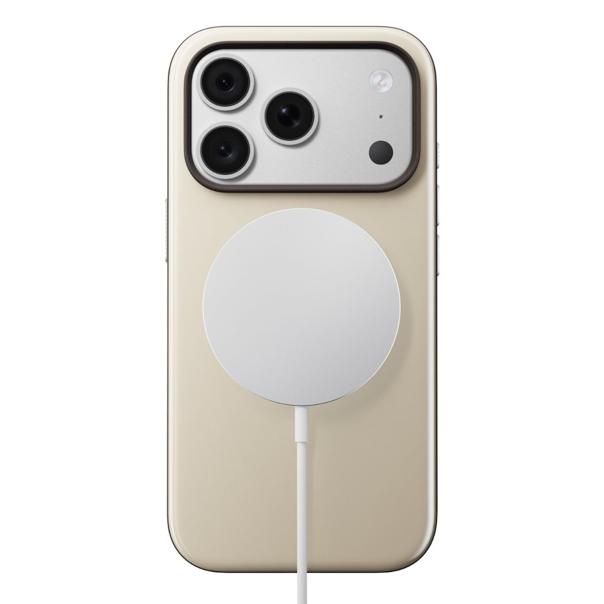 Ein goldenes Smartphone mit drei Kameras auf der Rückseite und einem runden weißen MagSafe-Ladegerät.