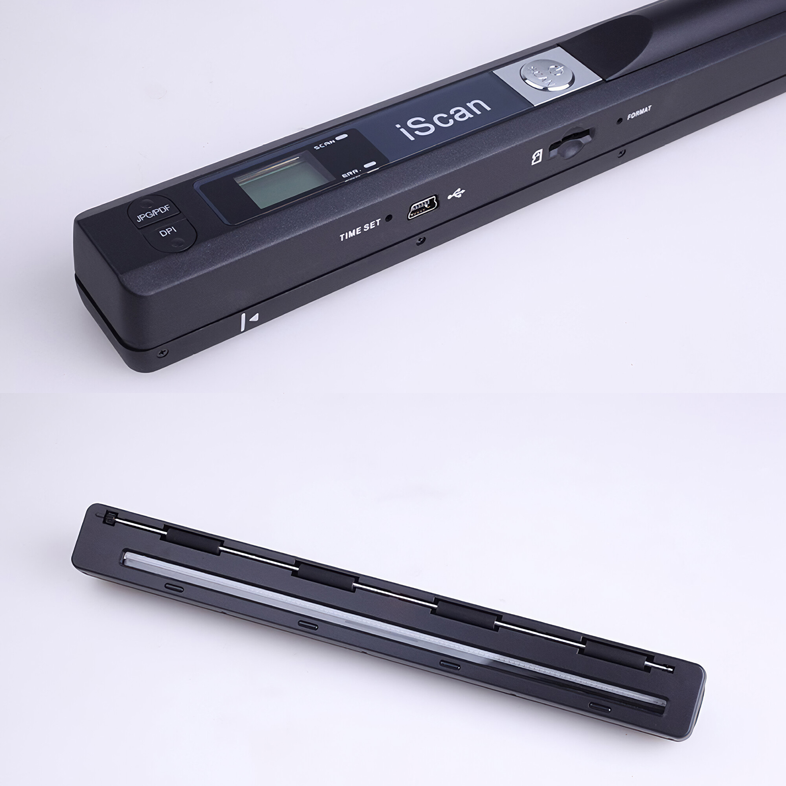 Ein schwarzer tragbarer Handscanner mit Tasten, einem Display und Rollenmechanismus vor weißem Hintergrund.