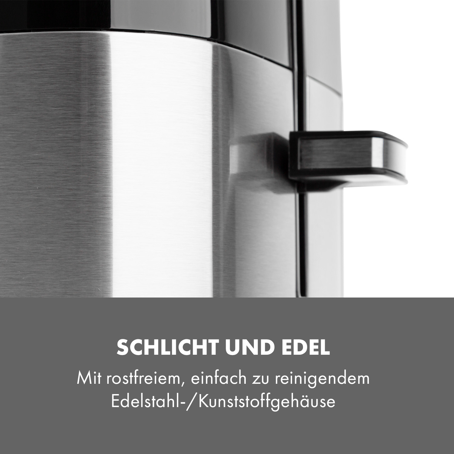 Edelstahlgehäuse eines Toasters mit einem Hebel und Text auf grauem Grund.