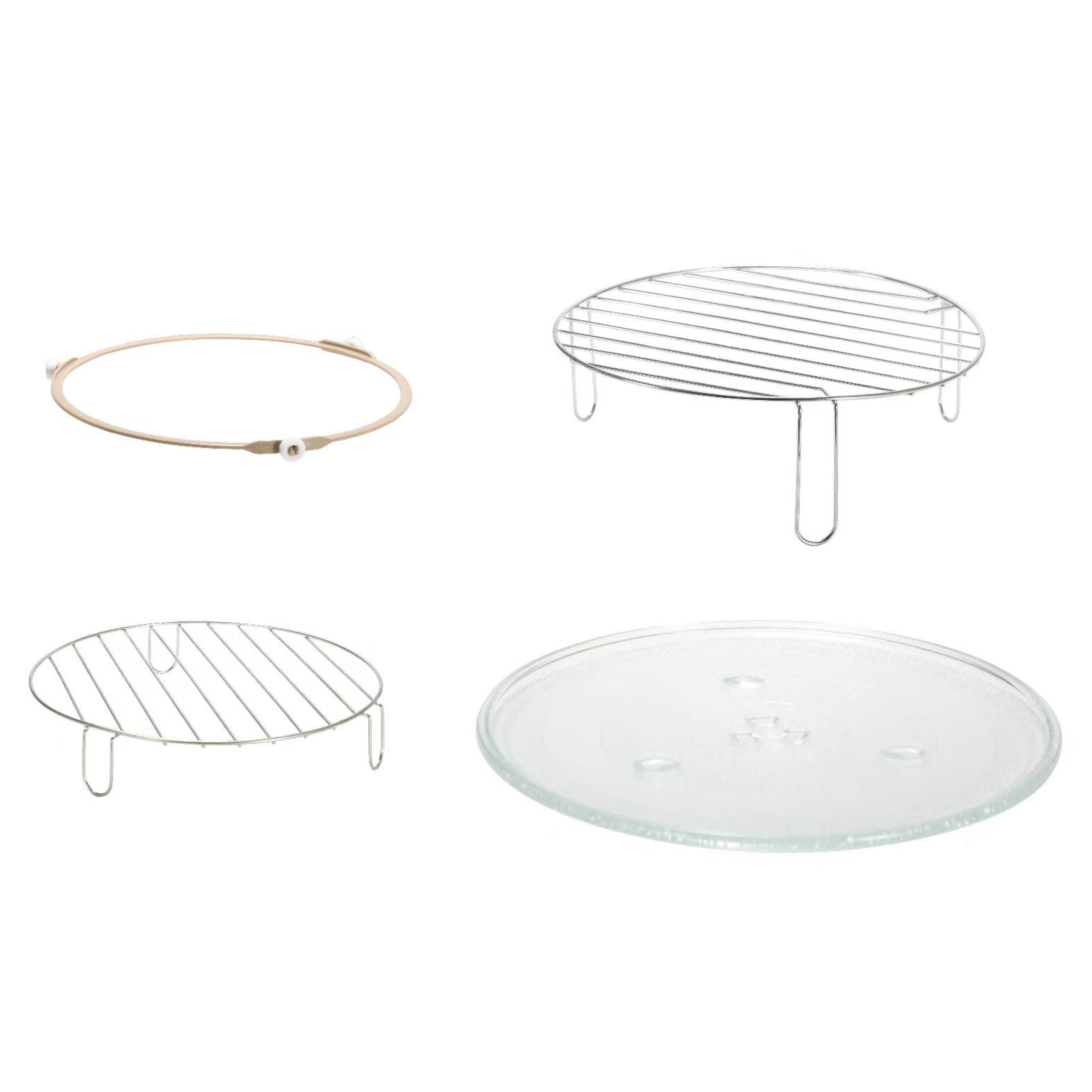Accessoires de micro-ondes comprenant deux grilles en métal, un plateau en verre et un anneau.